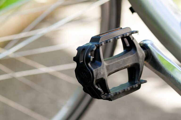 What are the Different Types of Bike Pedals? Complete Buying Guide